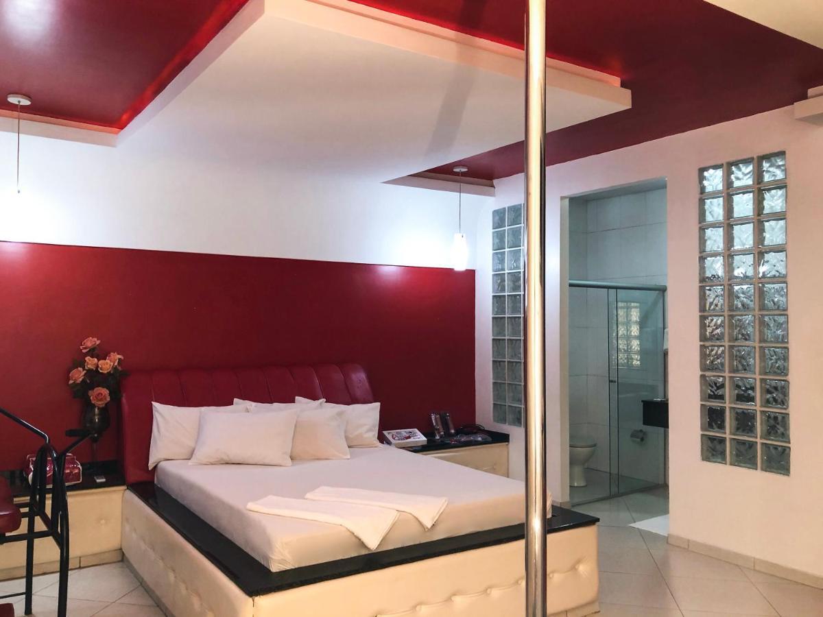 Motel Anonimus Пасо Фундо Екстериор снимка